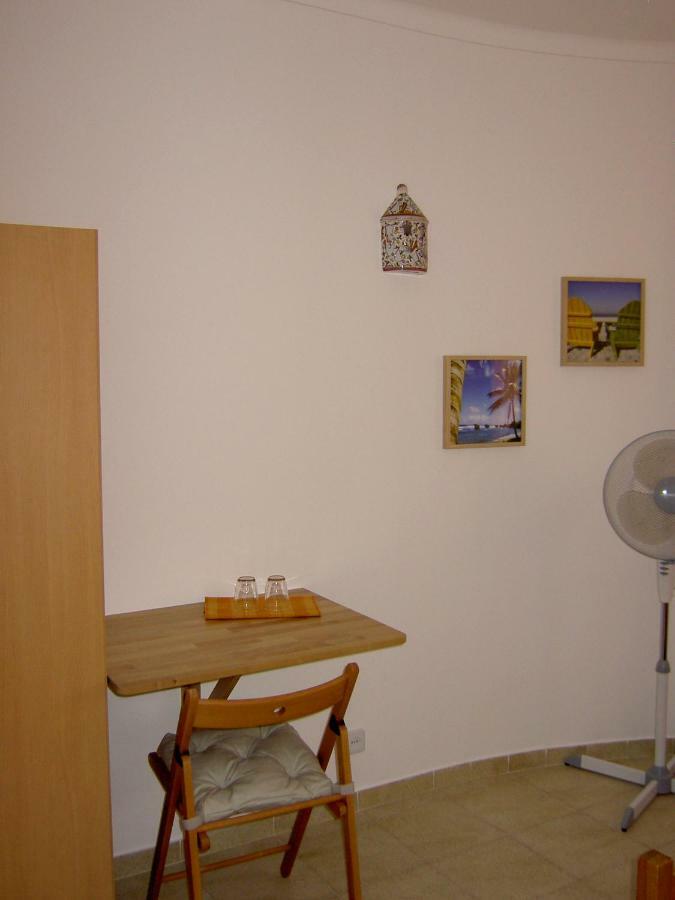 Quartos Com Boas Vistas Ribeira da Gafa Exterior photo